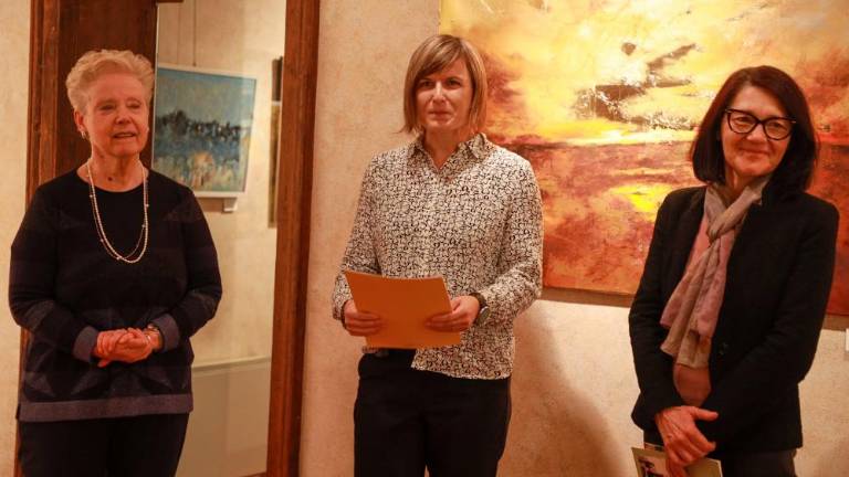 Umetniki odprli vrata do ljudi v stiski