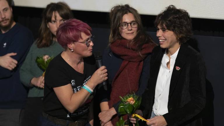 Lepljenka doživljanja čezmejnosti