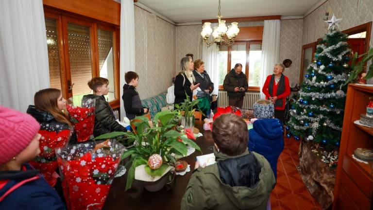 V Štandrežu voščila in otroška radoživost