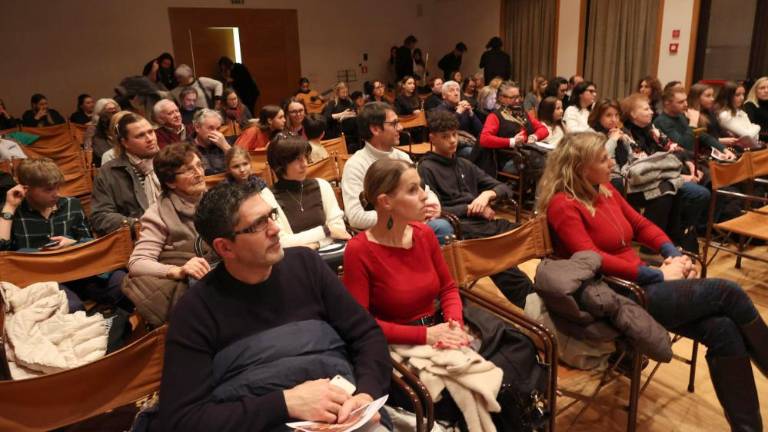 Božično voščilo goriške Glasbene matice