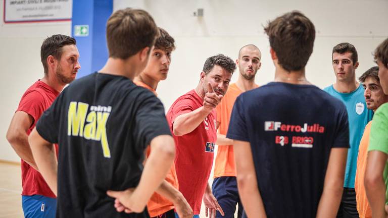 Nov parket v telovadnici Mirka Špacapana