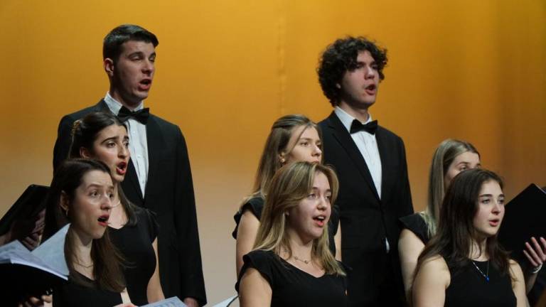 Mladi naj nosijo v svet sporočilo miru