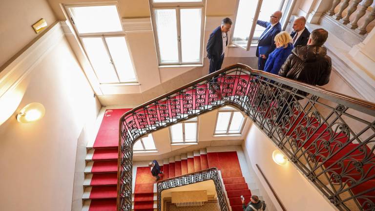 Dežela FJK prevzela goriški sedež Banke Italije (FOTO)