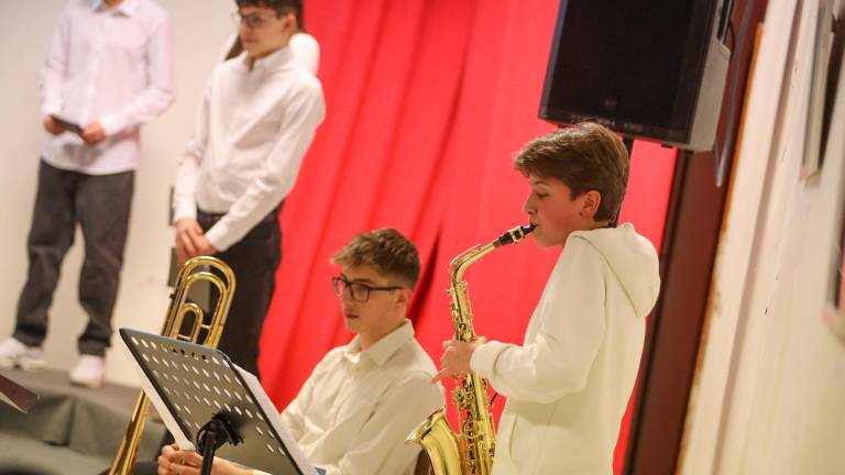 Z ljubeznijo počastili Prešerna in Kosovela