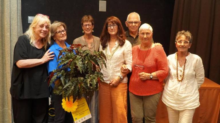 Čezmejni cvetoči balkoni s 35 udeleženci