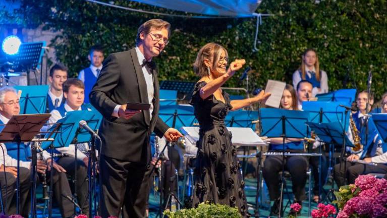 Poletna nora misel izzvenela čudovito