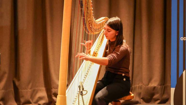 Božično voščilo goriške Glasbene matice
