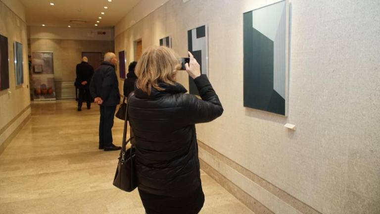 Umetnost, ki gledalca aktivno vključuje