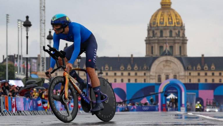 Prva italijanska kolajna v Parizu