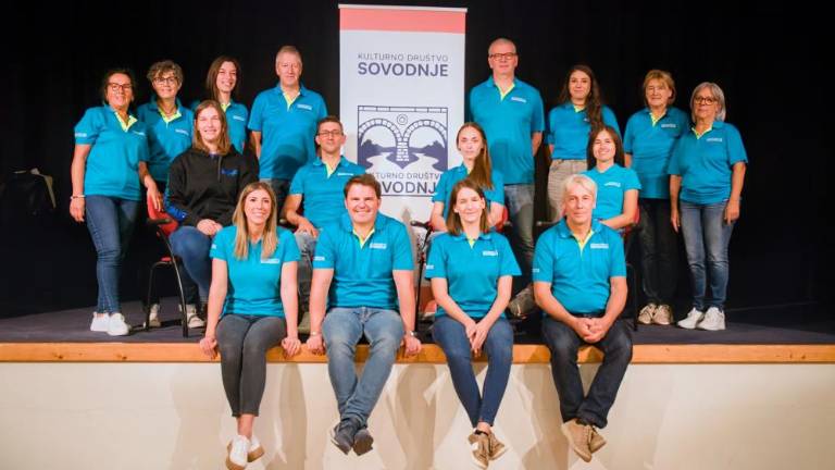 Povezani s tradicijo, v koraku s časom