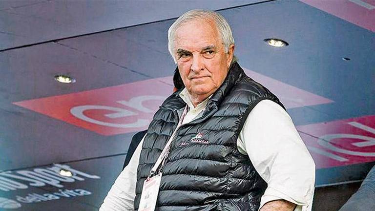 Umrl je Enzo Cainero