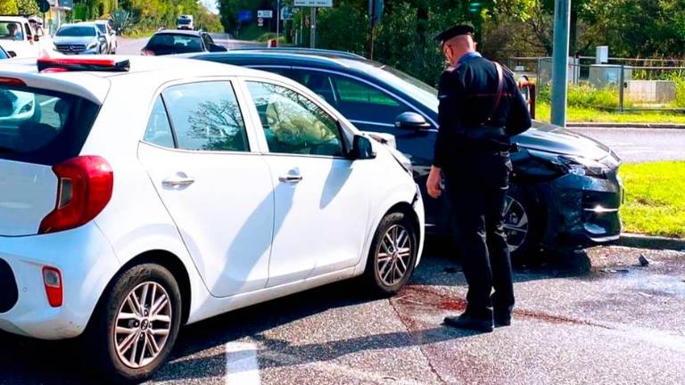 Avtomobila trčila pri Ribiškem naselju