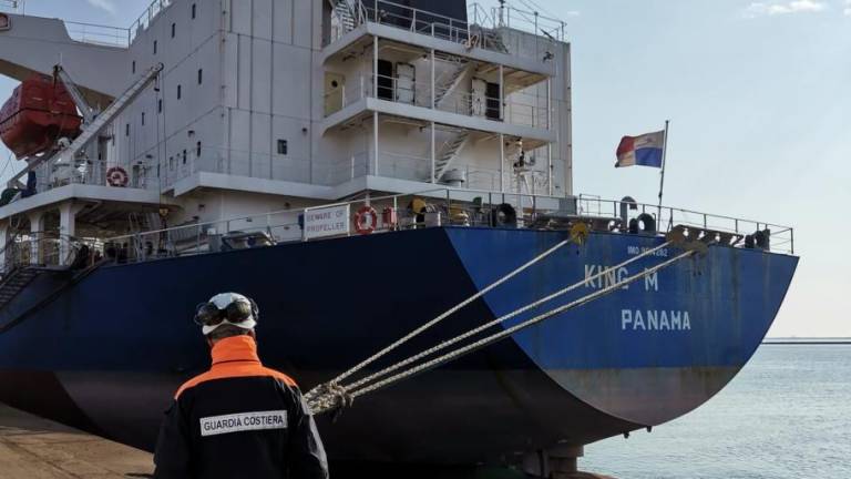 Na panamski ladji neustrezni delovni pogoji