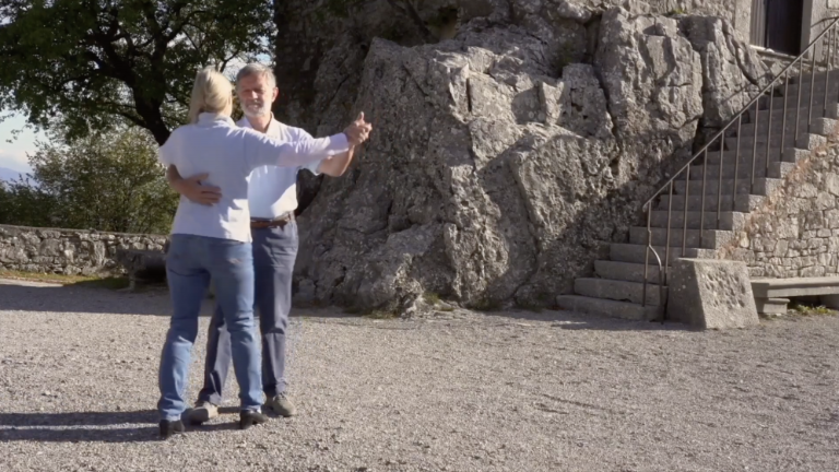 Plesni tečaj na daljavo - Lender