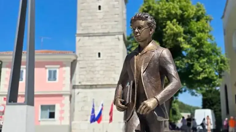 Kosovelov vlak bo peljal iz Sežane v Zagorje