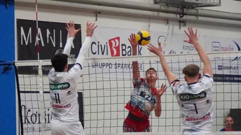 Poraz Jadrana, SloVolleyja in Soče