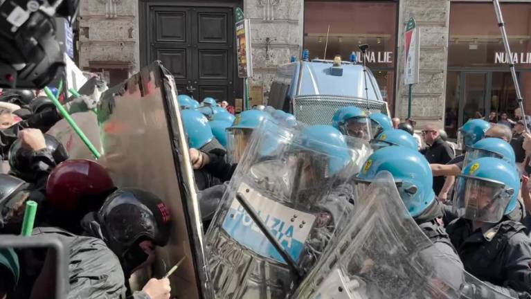 Uredba za varnost sporna za opozicijo in tudi za pravnike