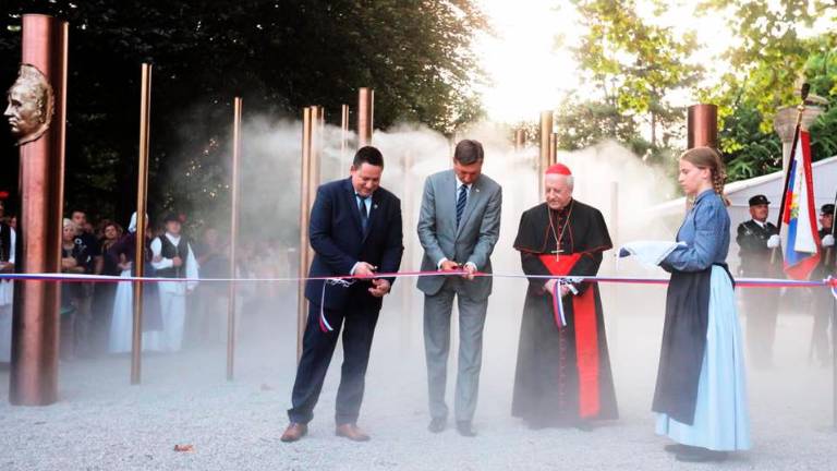 V Beltincih državna slovesnost ob 100. obletnici priključitve Prekmurja