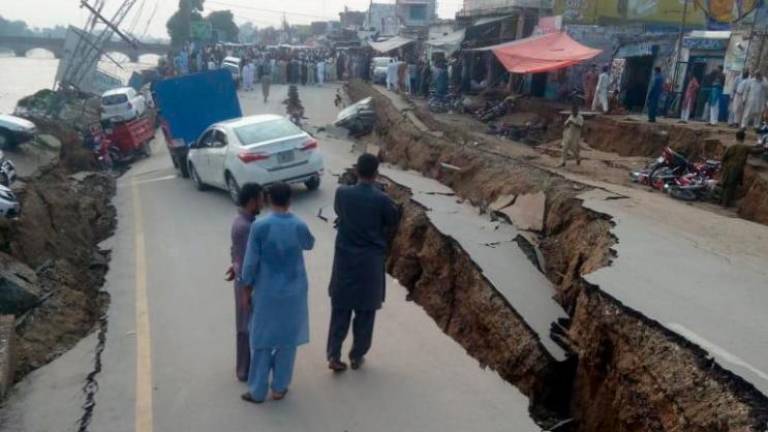 Močan potres v Pakistanu