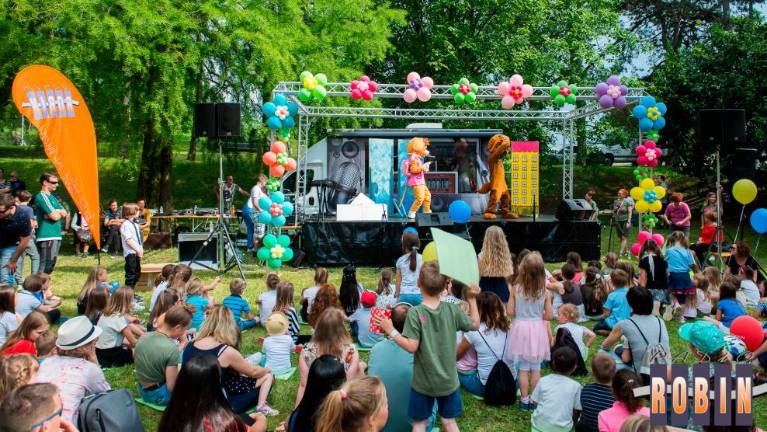 Na Deželi prijateljev 20.000 ljudi