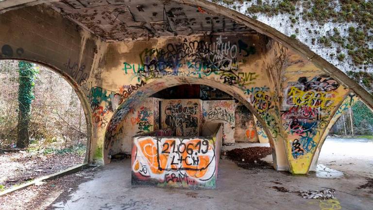 Odkrivajmo zapuščeni hotel pri Obelisku