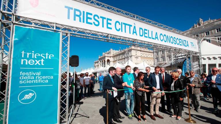 Trieste Next o prihodnosti človeštva v obdobju pametne inteligence