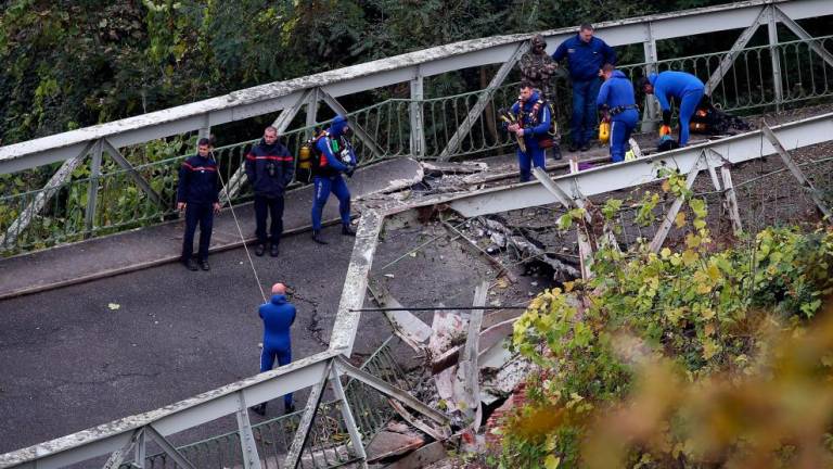 V Franciji se je porušil viseči most