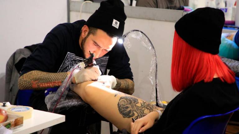 V Trstu umetniki tetovaže z raznih koncev sveta