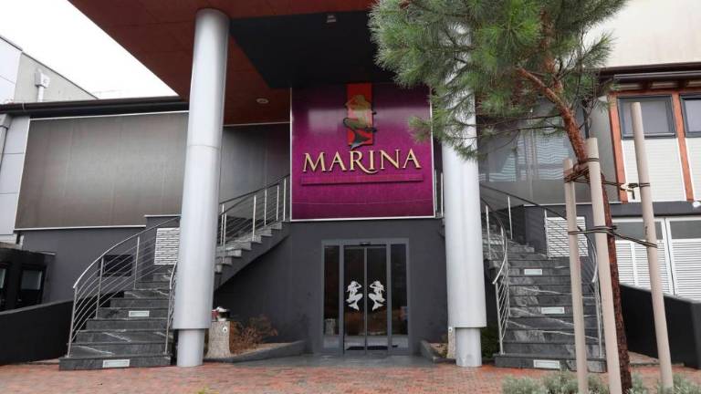 Osumljeni zlorabe prostitucije ostajajo v priporu