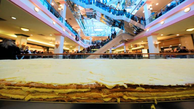 Največja kremšnita na svetu