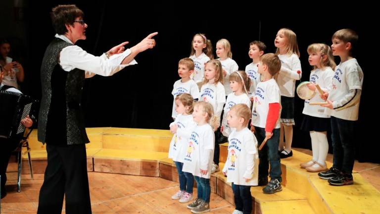 Na Tržaškem skoraj vsi otroci pojejo ...