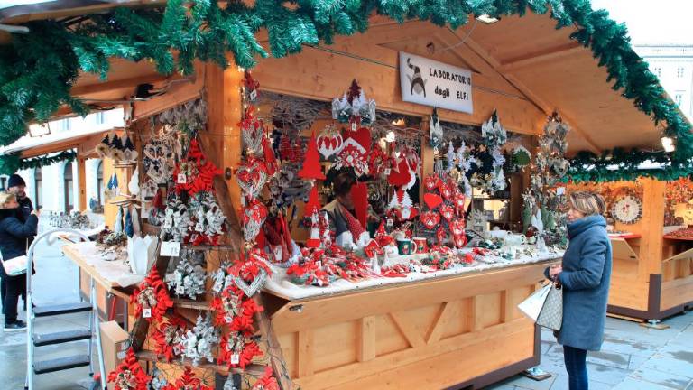 Božični sejem poln novosti