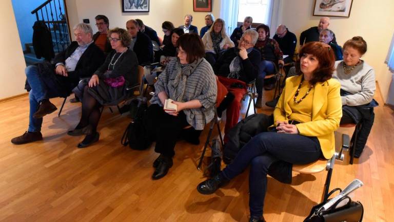 Poznamo dva Tajanija