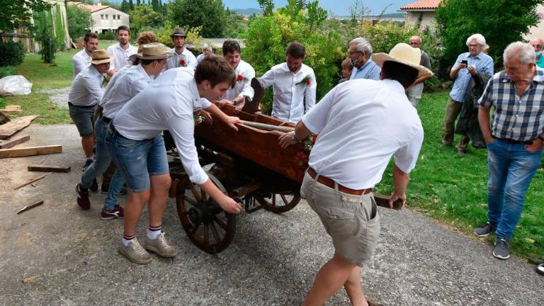 Obudili tradicijo prevoza čupe