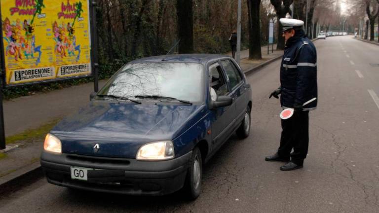 Ob prijavi bivališča tudi poziv k zamenjavi tablic