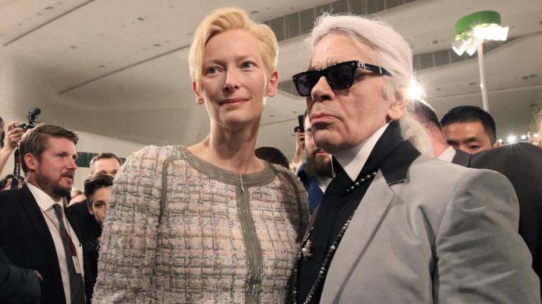 Umrl modni oblikovalec Karl Lagerfeld