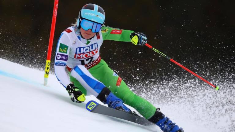 Meta Hrovat svetovna mladinska prvakinja v slalomu