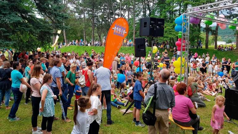 Na Deželi prijateljev 20.000 ljudi