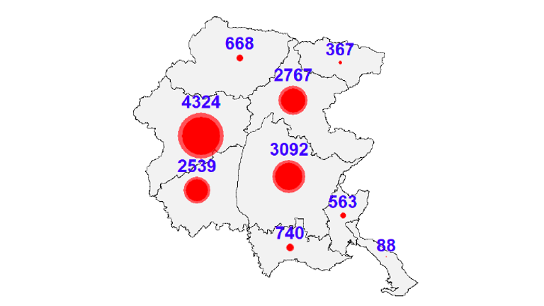 Ob sinočnjih neurjih v FJK 135 klicev na interventno telefonsko številko