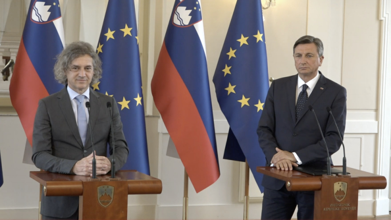 Borut Pahor predlagal Roberta Goloba za mandatarja