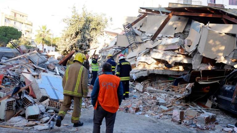 Močan potres v Albaniji