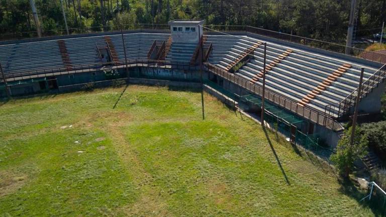 Občina Trst: Bejzbolsko igrišče na Rouni klubu Junior Alpina
