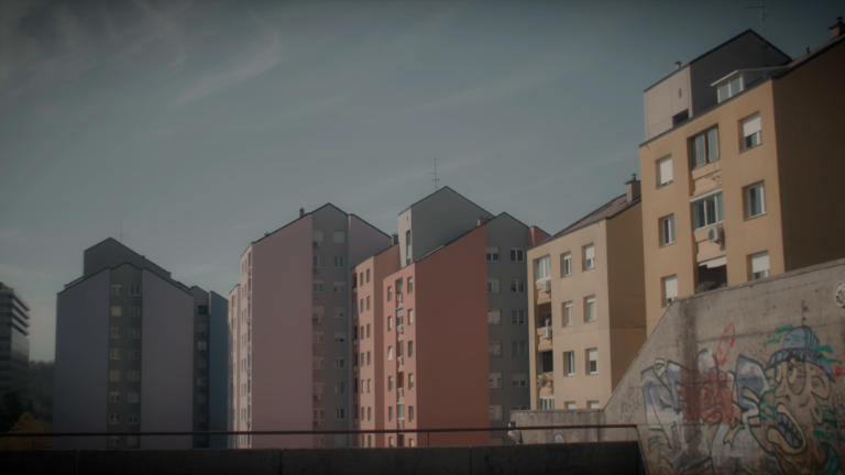 Pretočnost med kulturami, časom in ranami