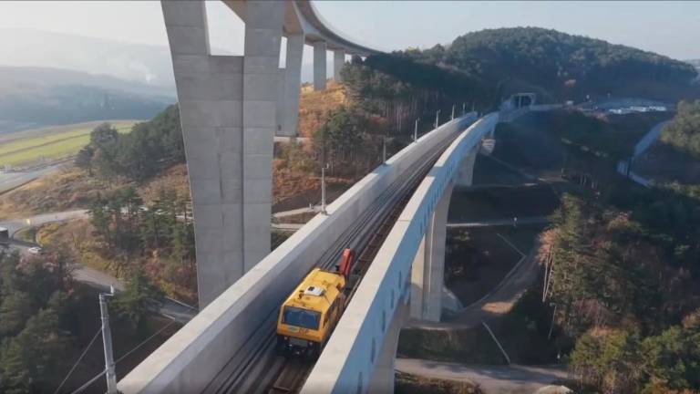 Tiri na novi progi med Divačo in Koprom povezani