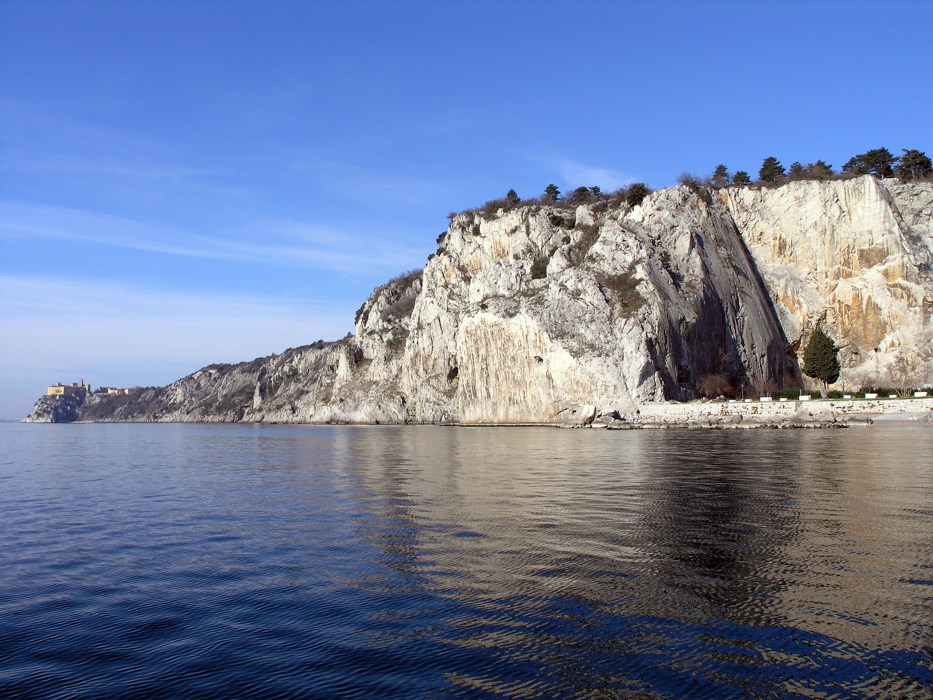 Ob 30-letnici rezervata nove tiskovine in izleti