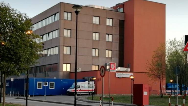 Avtomobil na prehodu za pešce podrl upokojenko