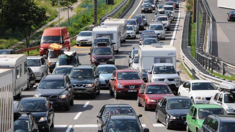 Če ta vikend potujete, pozor na promet