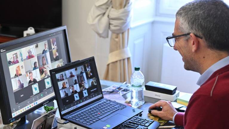 Posvetovalna komisija v tretje odločila o porazdelitvi sredstev