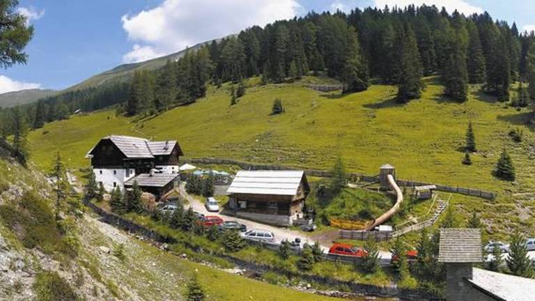 Italijanska turistka v Avstriji ni umrla zaradi koronavirusa