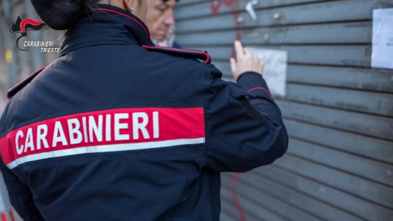 V masažnem salonu jo je silila v prostitucijo